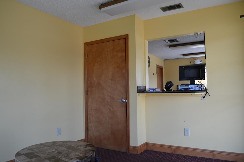 Economy Inn