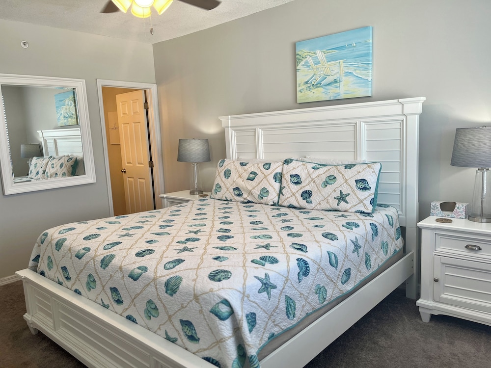 Emerald Key by Southern Vacation Rentals