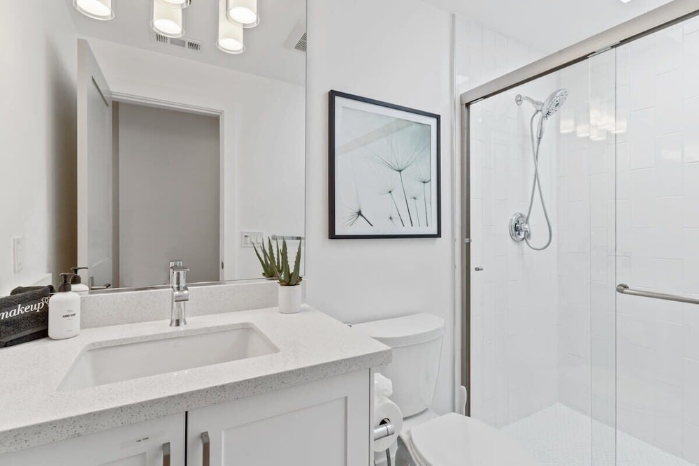 @ Marbella Lane - 3BR W/sweeping Views of Bay Area