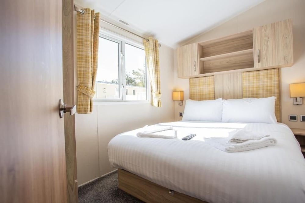 Barmouth Bay Holiday Park view 3