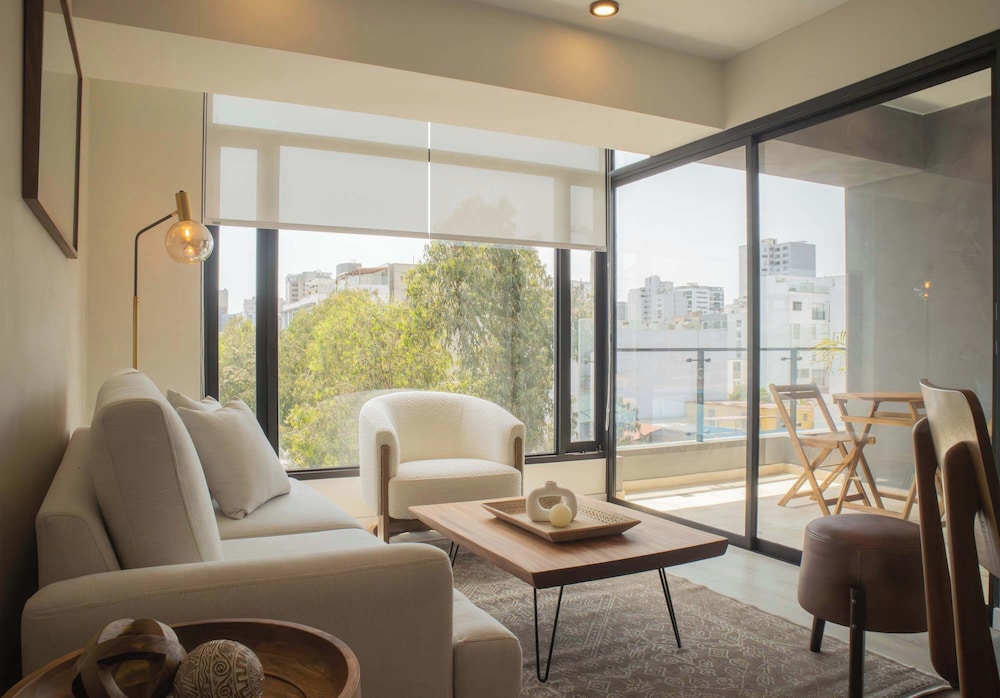 w Modern Cozy 3BR w Terrace in Miraflores