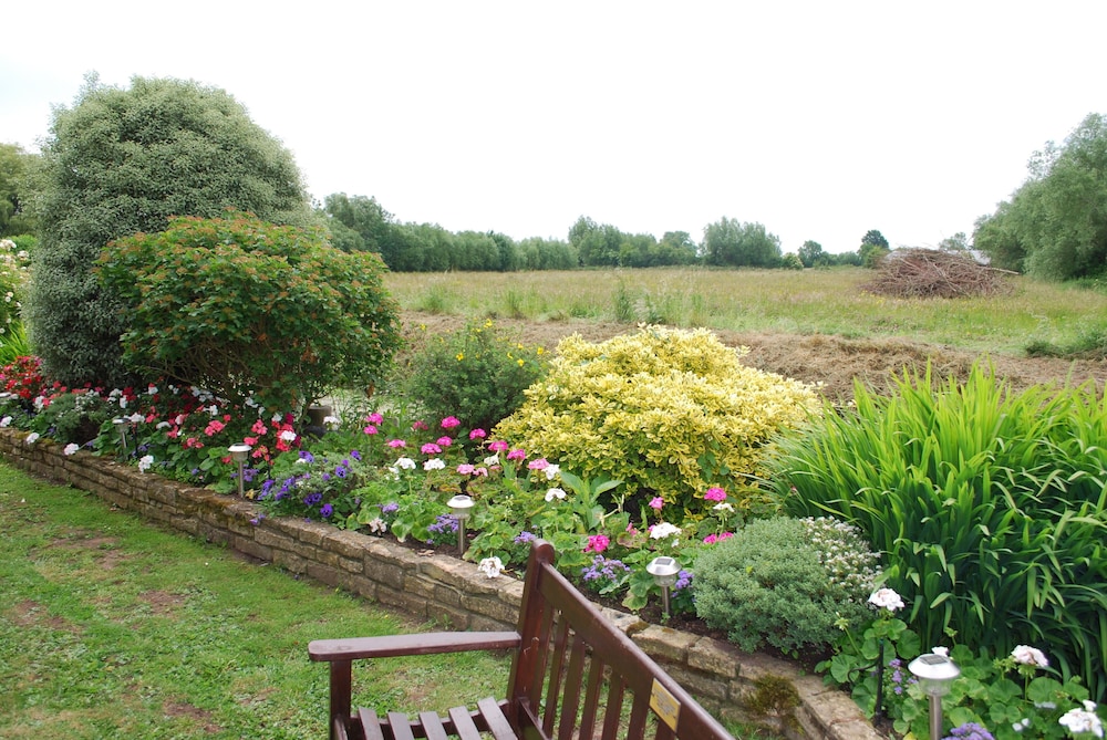 Double-gate Farm