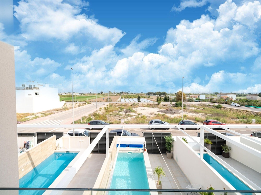 Villa in Rojales With Pool Near Coast