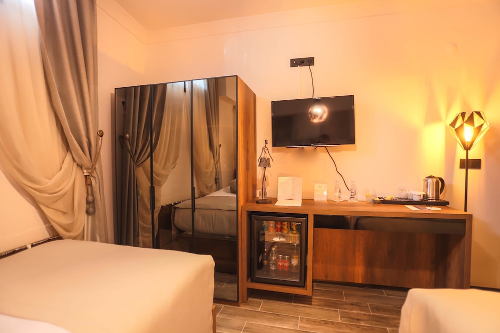 Parna Hotel - Image 76