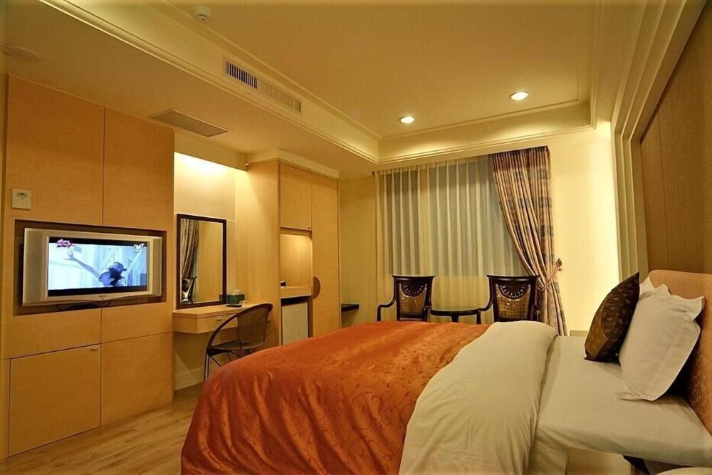 Tranquil Sea Hotel