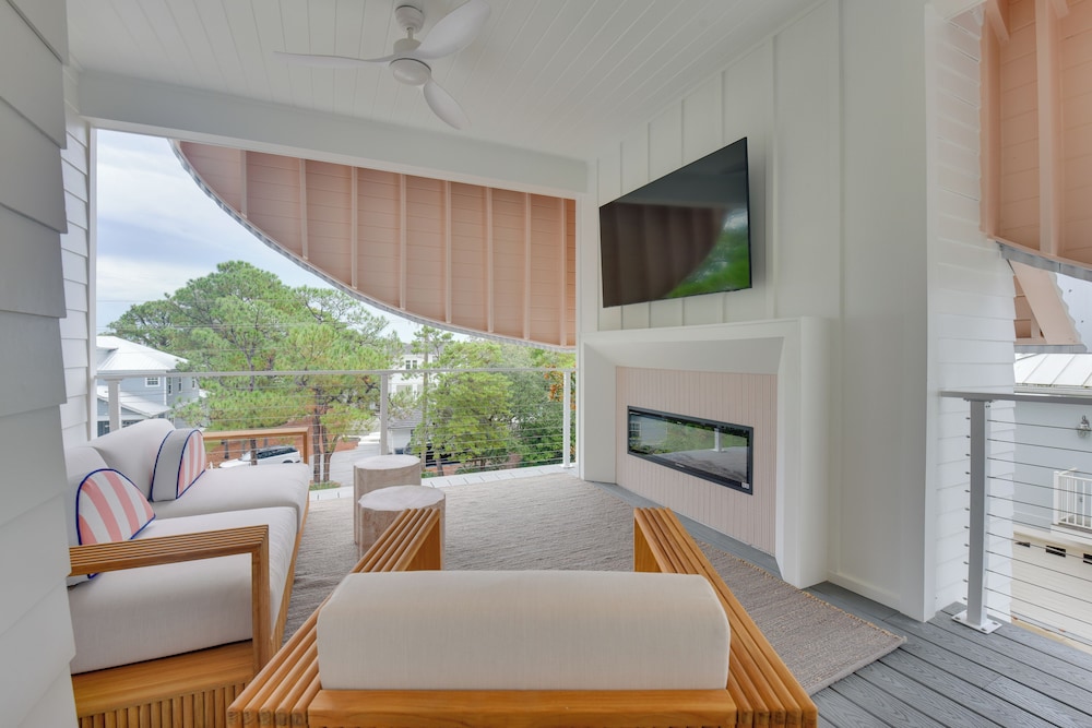 Stroll to Shore, Modern Santa Rosa Beach Duplex!