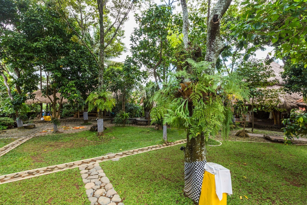 Omunity Bali