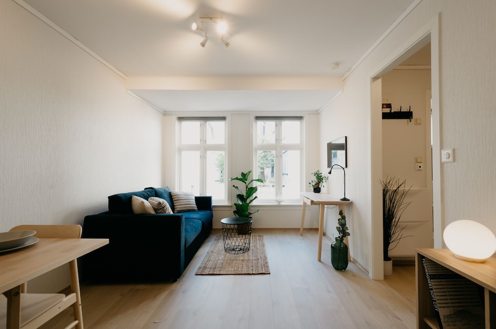 Bergen Beds - Studio Ground level view 2