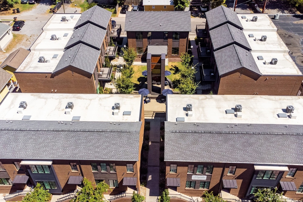The Magnolia 5 by Avantstay Minutes to Downtown