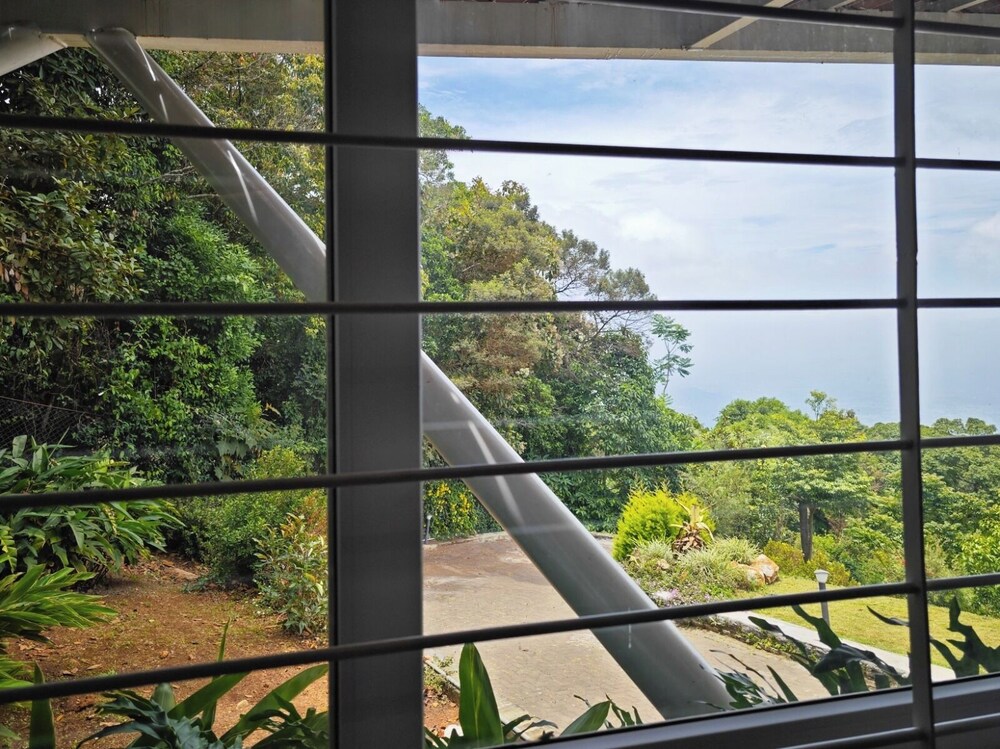 Ibex Resorts Coonoor (Tapas )