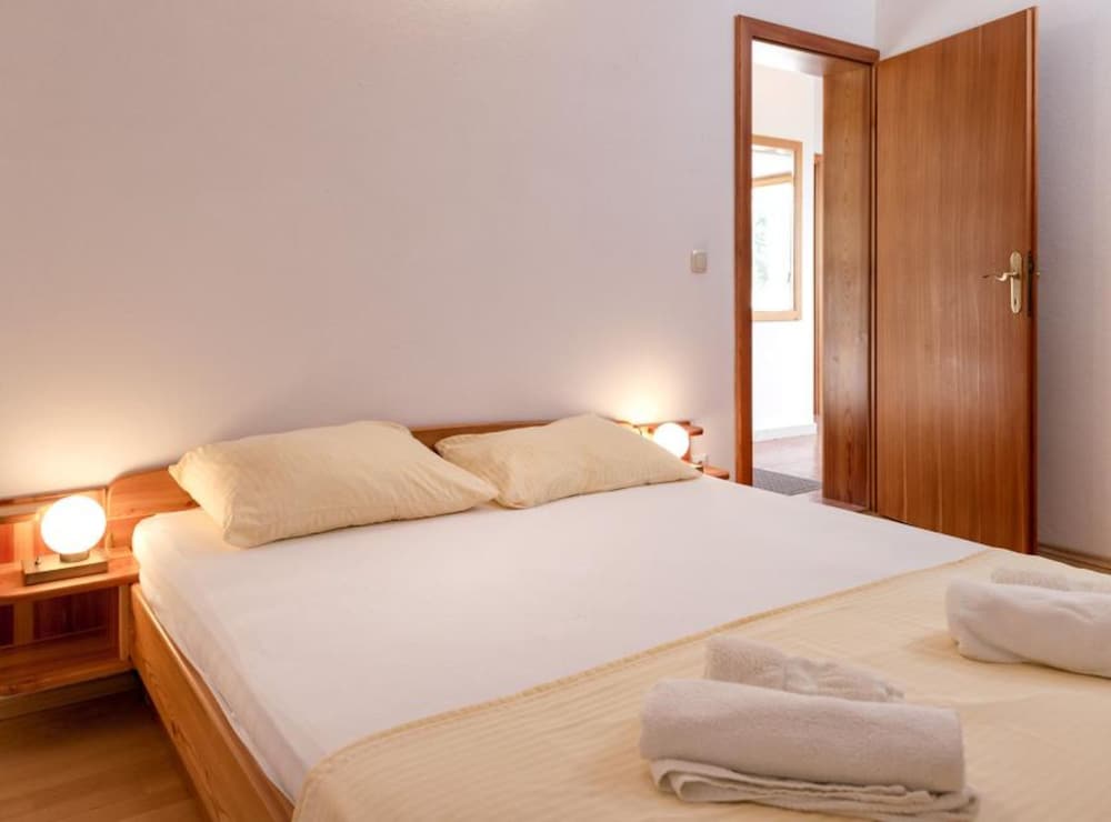 Dolac Green Side Apartments
