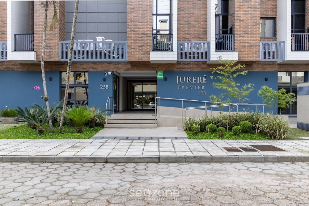 Ap a Cond. w/ Pool and Gym, 350m the Beach Jpr212