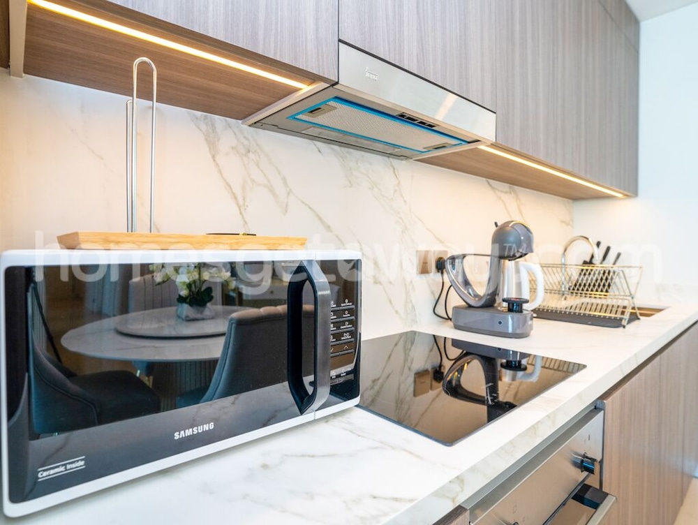 HomesGetaway-2BR in Beach Vista Tower 1