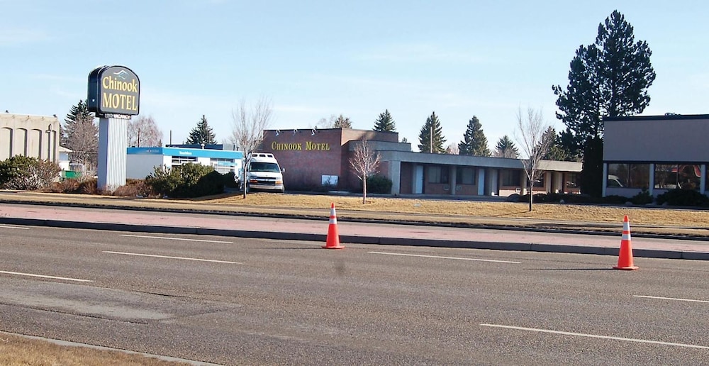 Chinook Motel