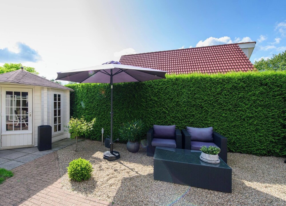 Holiday Home for Rent Near Swimming Pool and Golf Course