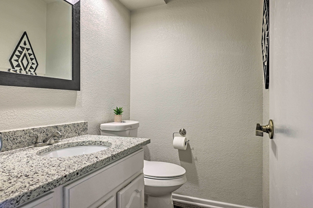 Canyon Lake Retreat in the Texas Hill Country! view 5