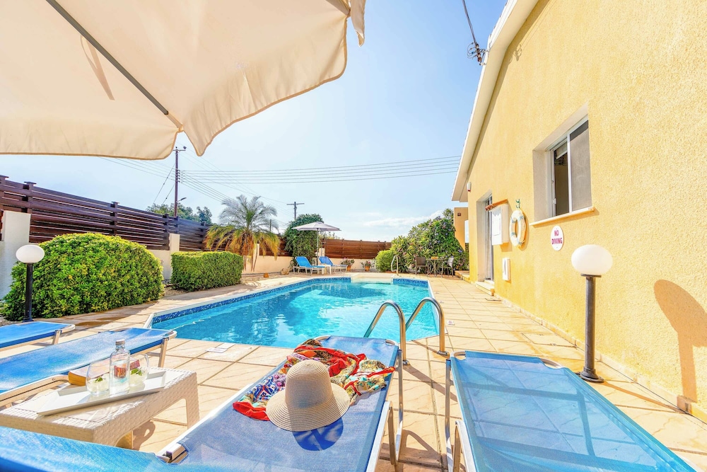 Villa Kampos