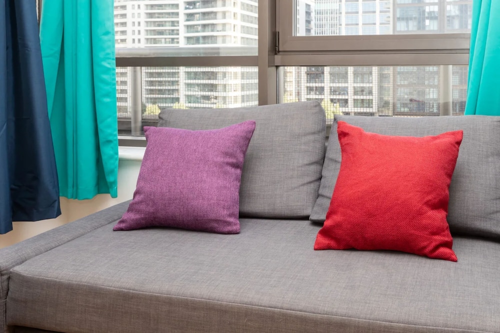 Top Floor 1BD Flat With Balcony - Isle of Dogs