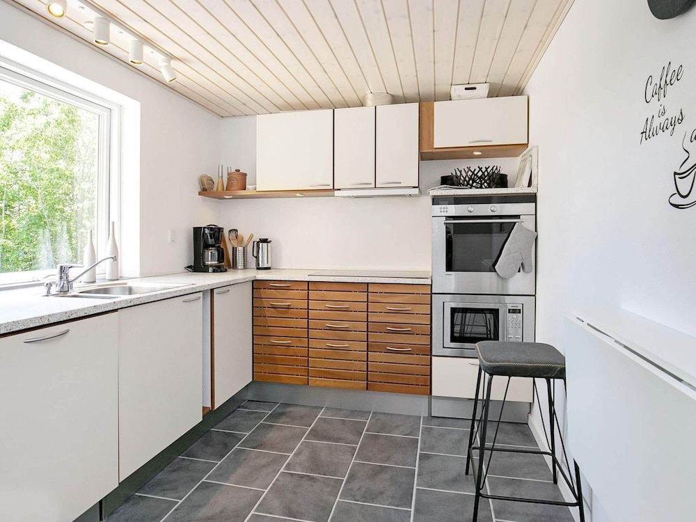 Holiday Home in LÃ¦sÃ¸ view 4
