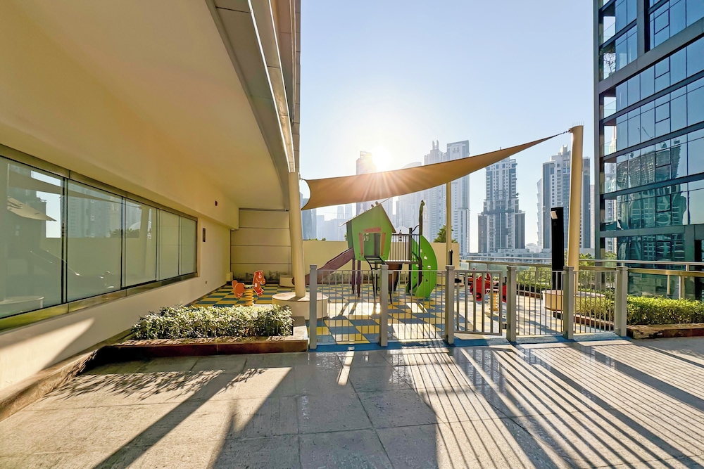 bnbme | 8 Boulevard Walk | Studio