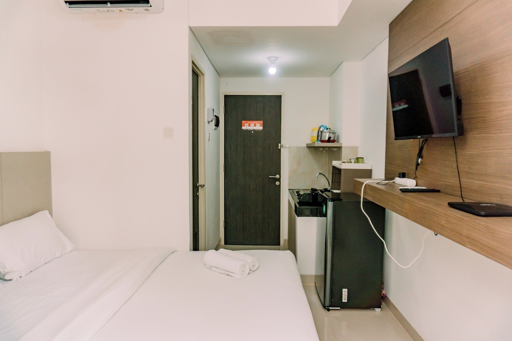 Fully Furnished And Simply Studio At Serpong Garden Apartment