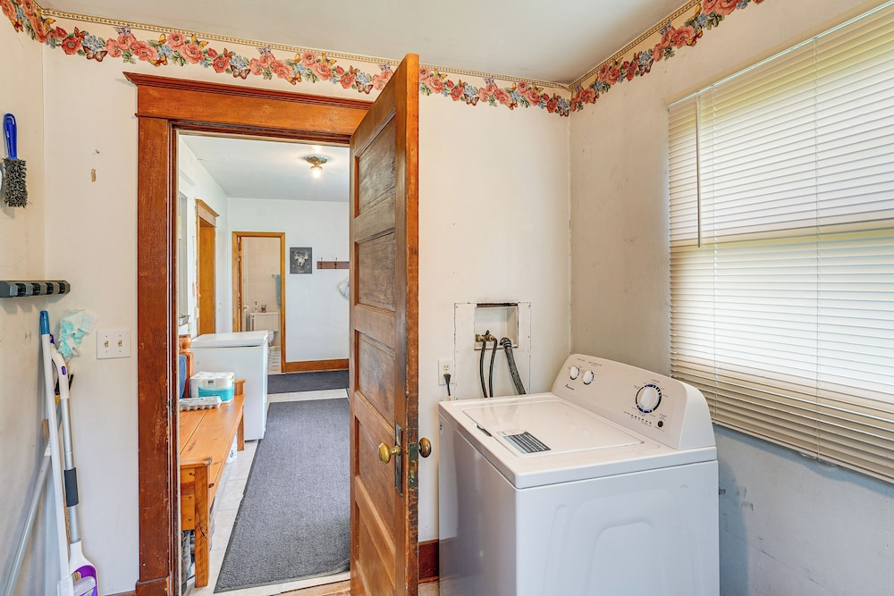 Cozy Rural Hideaway in Mcintosh County!