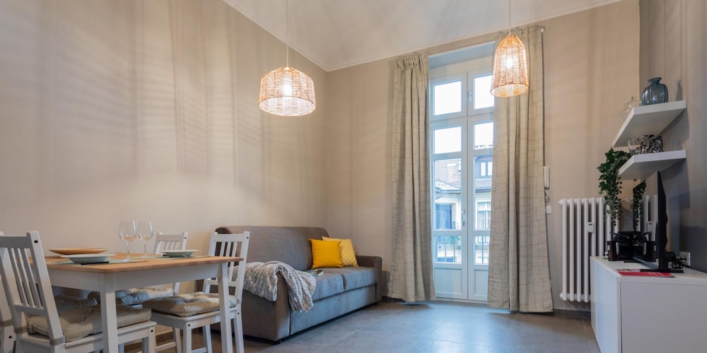 Einaudi Apartment by Wonderful Italy view 4