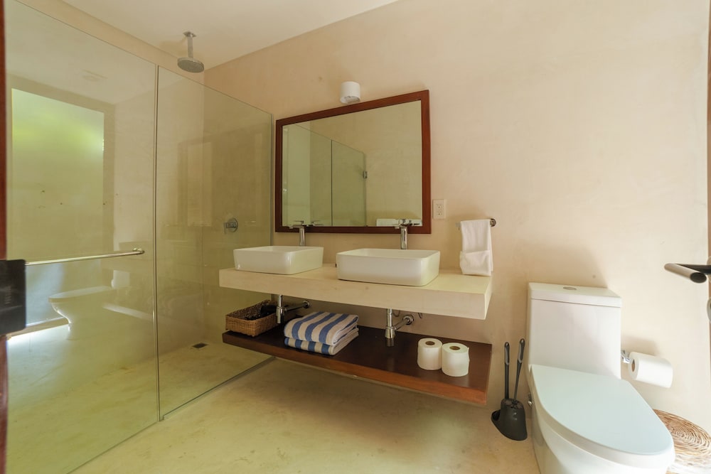 BT Homes - Zama Boho