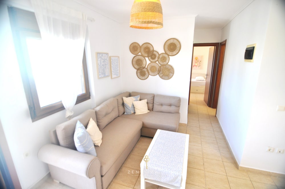 Zennova 63 Nikiti Summer Apt