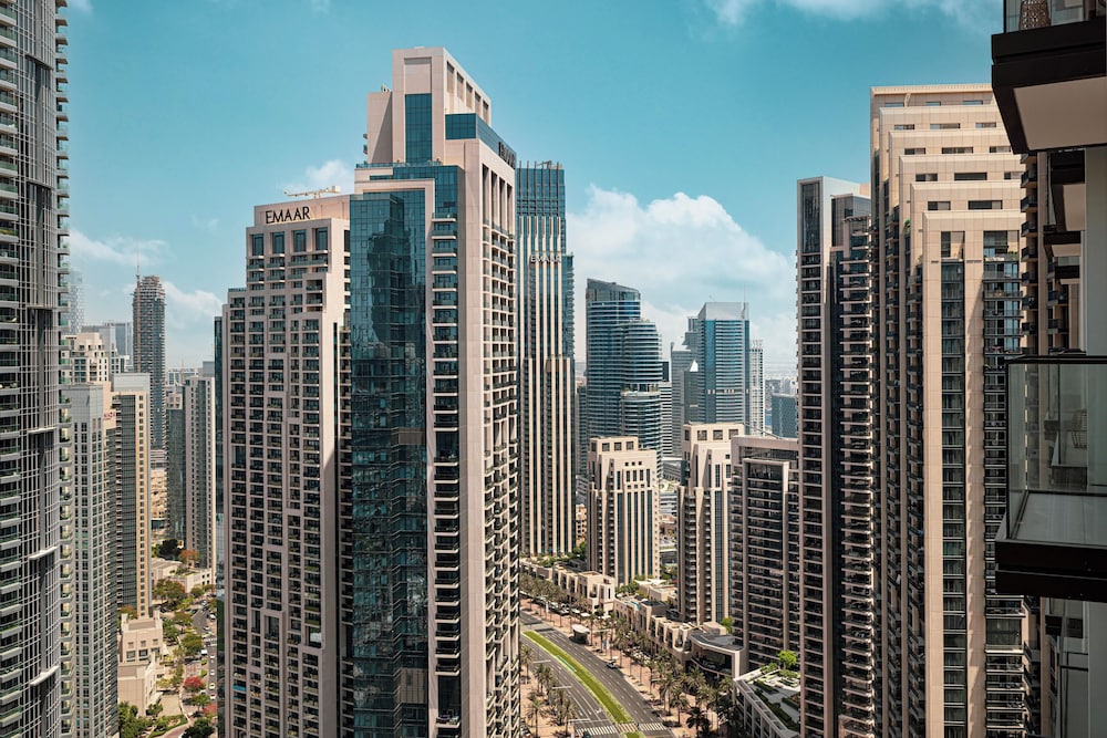 Burj Crown Lux Apartment by Dubai Mall