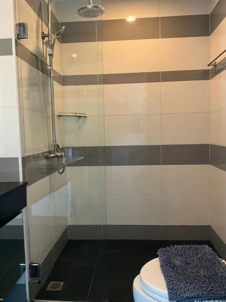 Vision Pratumnak by PSR ASIA
