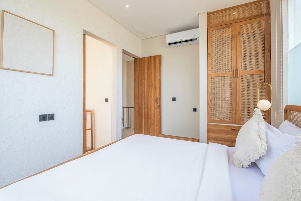 Modern 2BR Villas 5-min Walk to Canggu Beach
