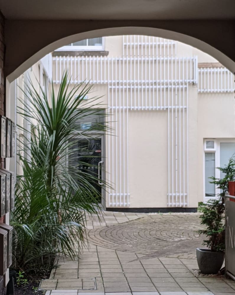 Central Nottingham Gem - Luxurious 2-bed Apartment view 5