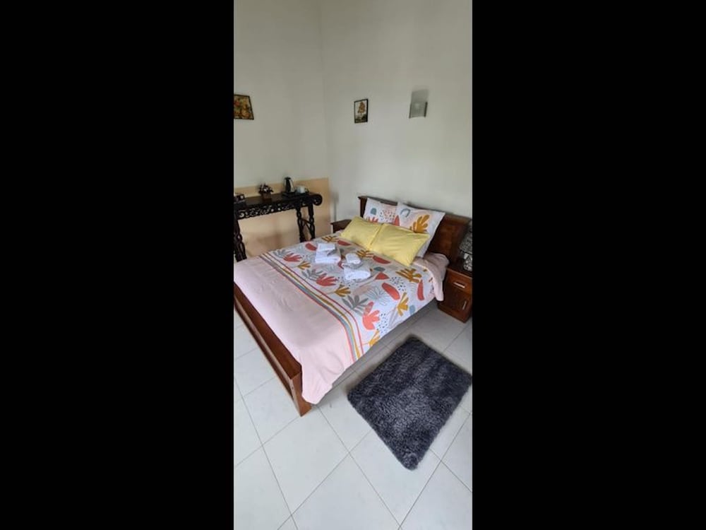 Room in B&B - Ja-elas French Touch #5 view 3