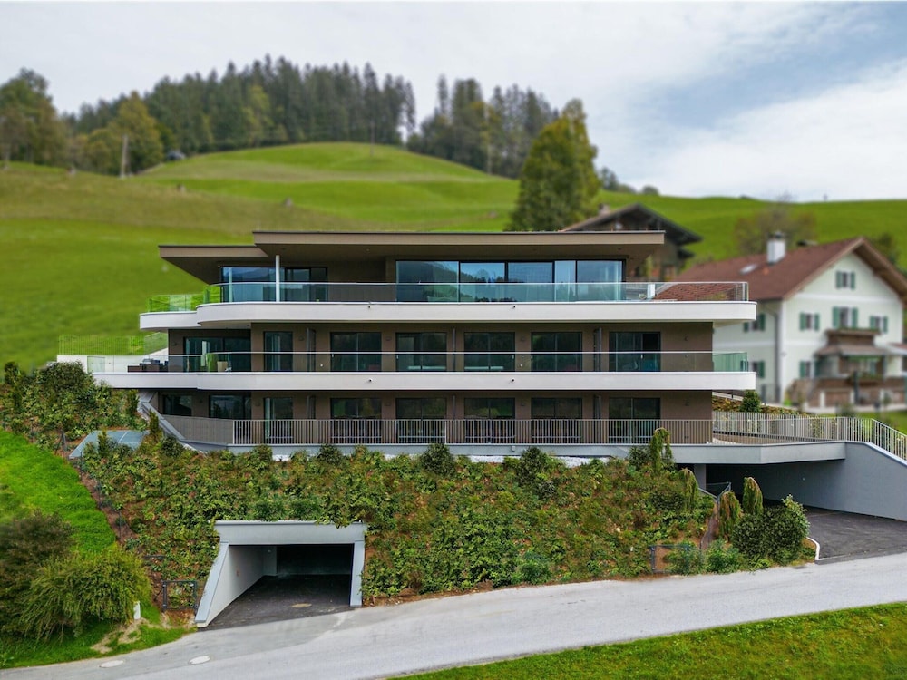 Studio With Balcony on the ski Slopes