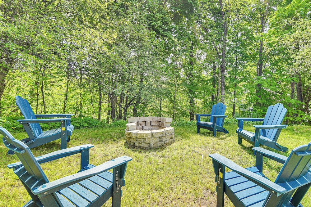 Charming Wilton Vacation Rental w/ Fire Pit view 2