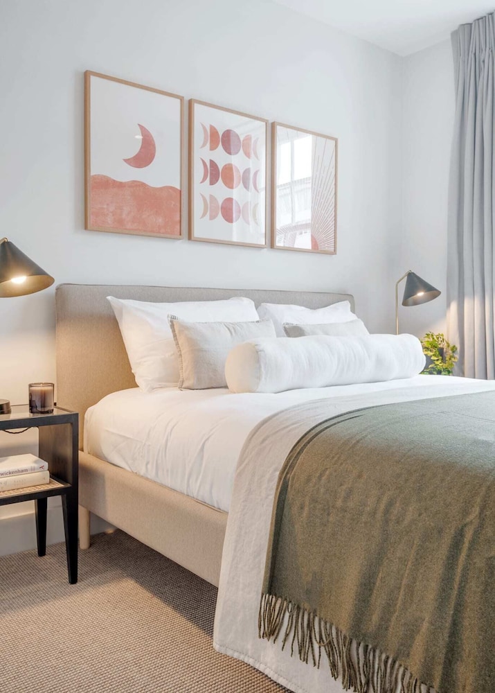 Notting Hill Gate Residence II view 5