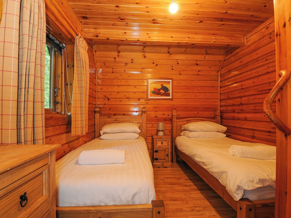 Lodge 32 - Cowslip
