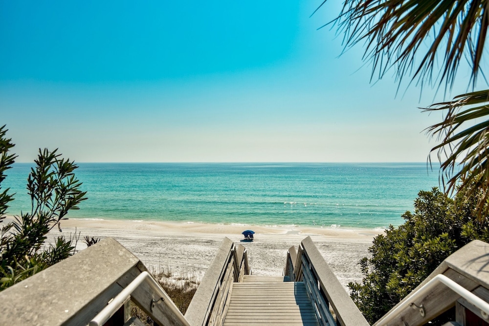 Gorgeous Tranquil Gem Coveted Beach Access, 2cal King Suites, Updated 2024! view 2