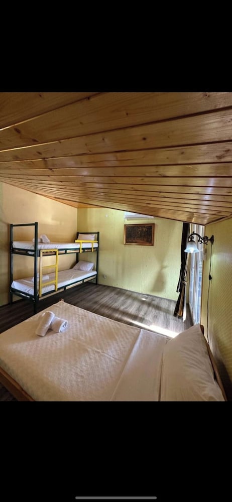 Odelia hostel