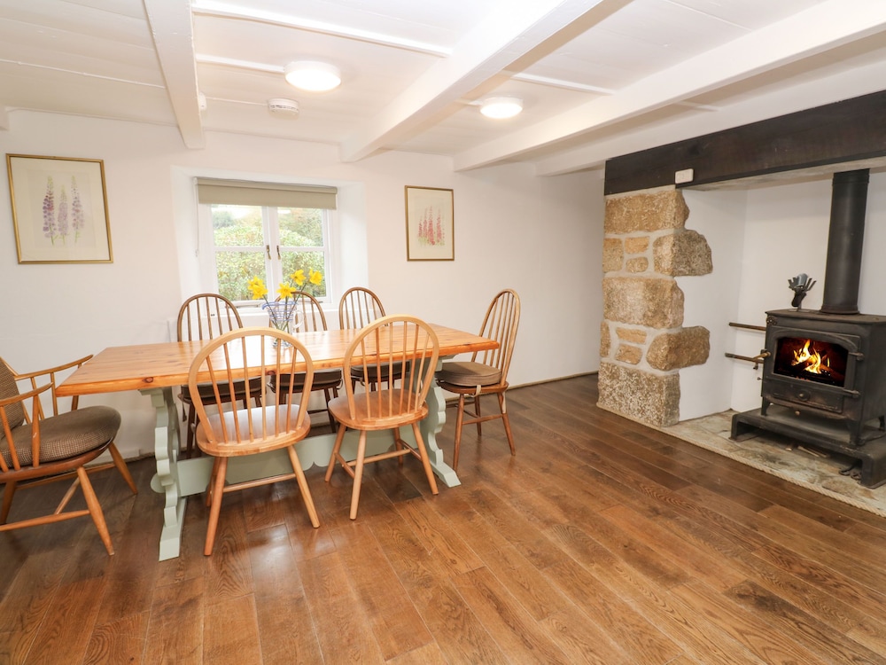 Sunnyvale Cottage