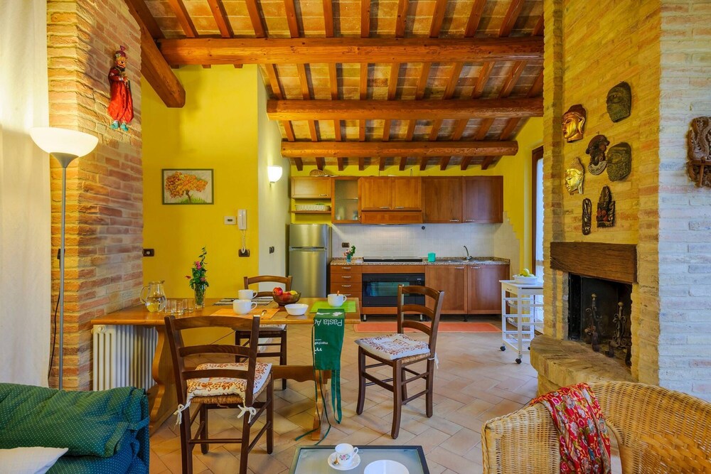 Villa Emilianna 12 2 by Marche Holiday Villas