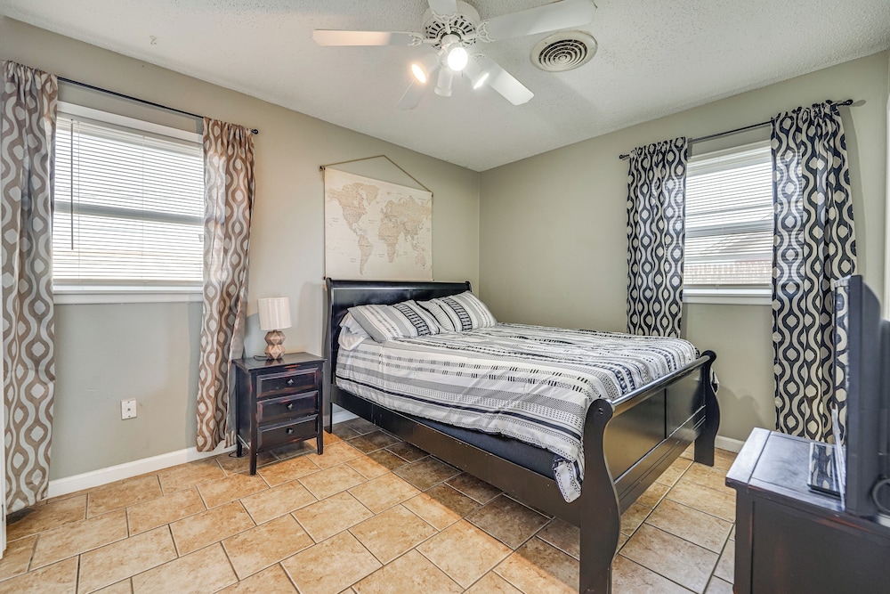 Lubbock Home: 3 Mi to Texas Tech!