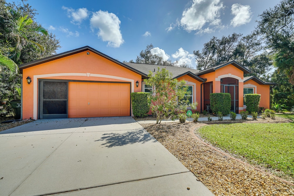North Port Home w/ Charming Lanai ~ 7 Mi to Beach view 5