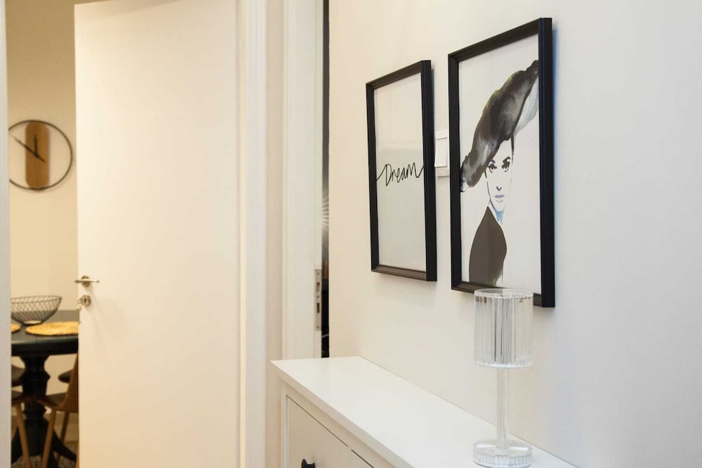 Beautiful 2 bedrooms apt at Filothei