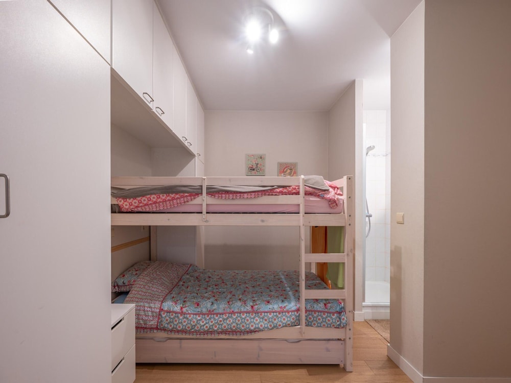 Apartment in Knokke Near Duinbergen Beach