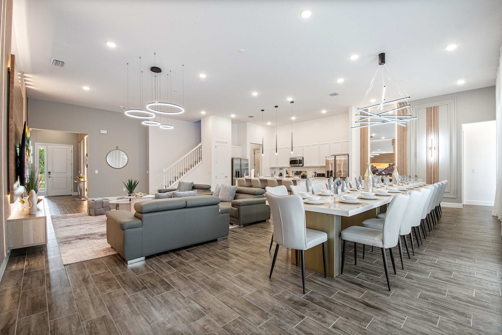 Themed Kids' Rooms, Pool & Game Loft Near Disney