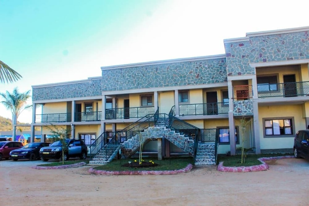 Elawini Lodge In Eswatini view 3