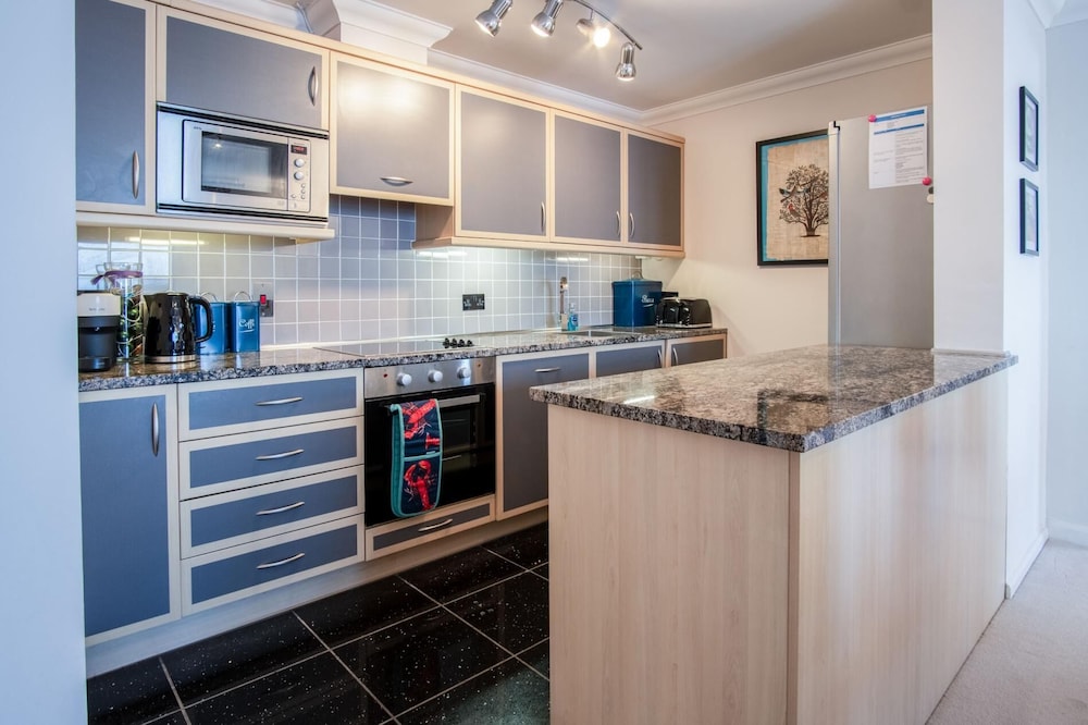 13 St Bride's Bay View - 4 Bedroom - Broad Haven