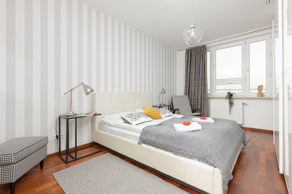 Warsaw Słomińskiego by Renters view 5